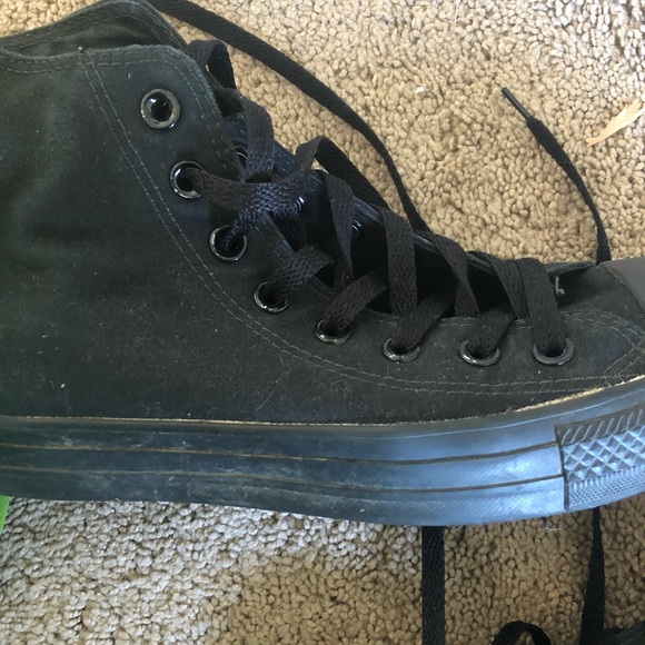Monochrome high top converse🖤 - Picture 5 of 5